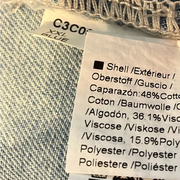 Loose Fit Blue Denim Bib Style Cropped Overalls. Adjustable Straps. - Picture 9 of 9